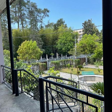 Guesthouse On Agmashenebeli 328 Kobuleti Exteriér fotografie